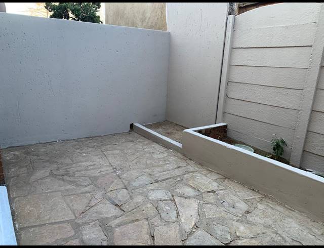 2 bed property to rent in TURFFONTEIN